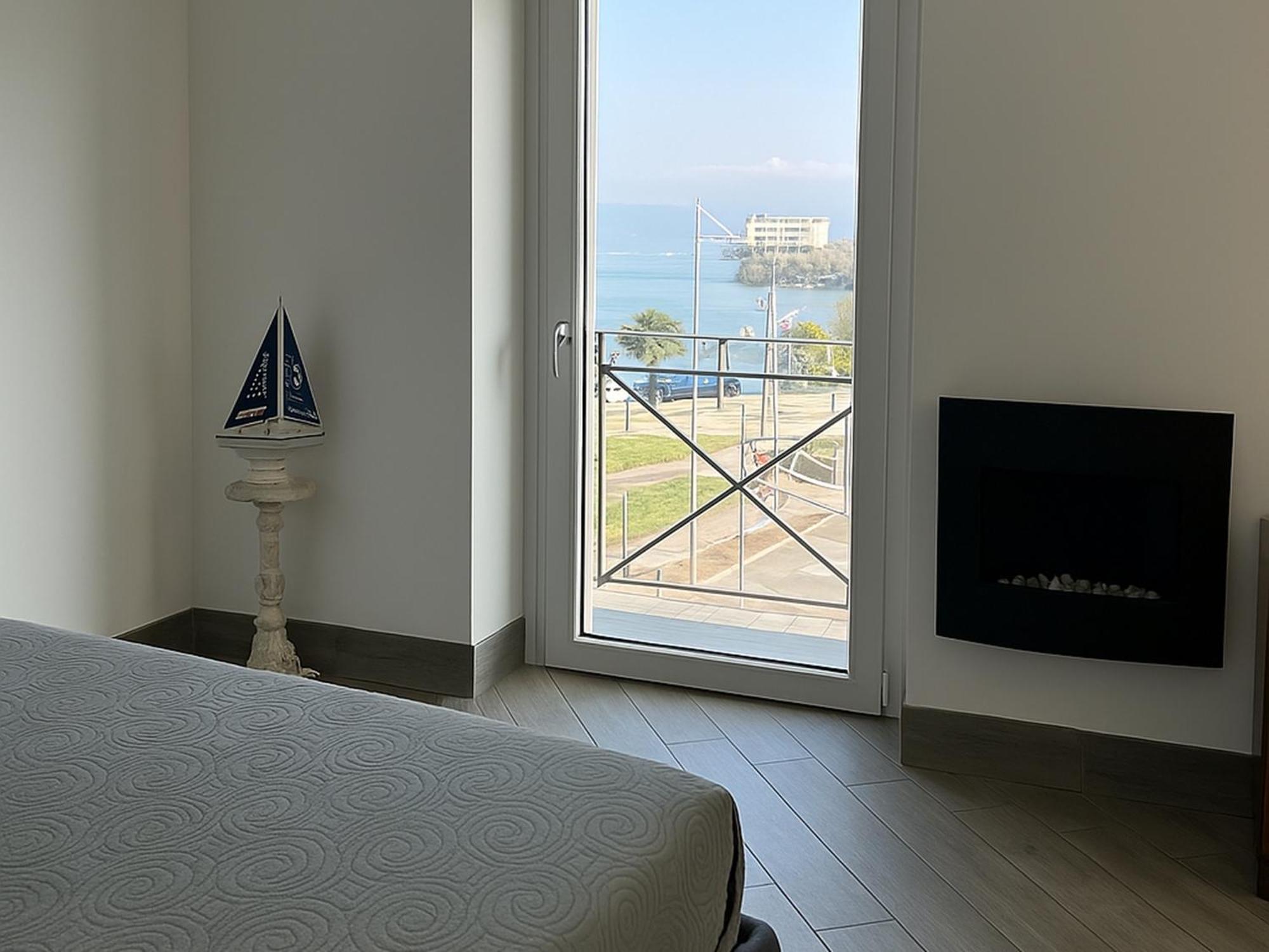 Relais Al Porto Hotel Peschiera del Garda Exterior photo