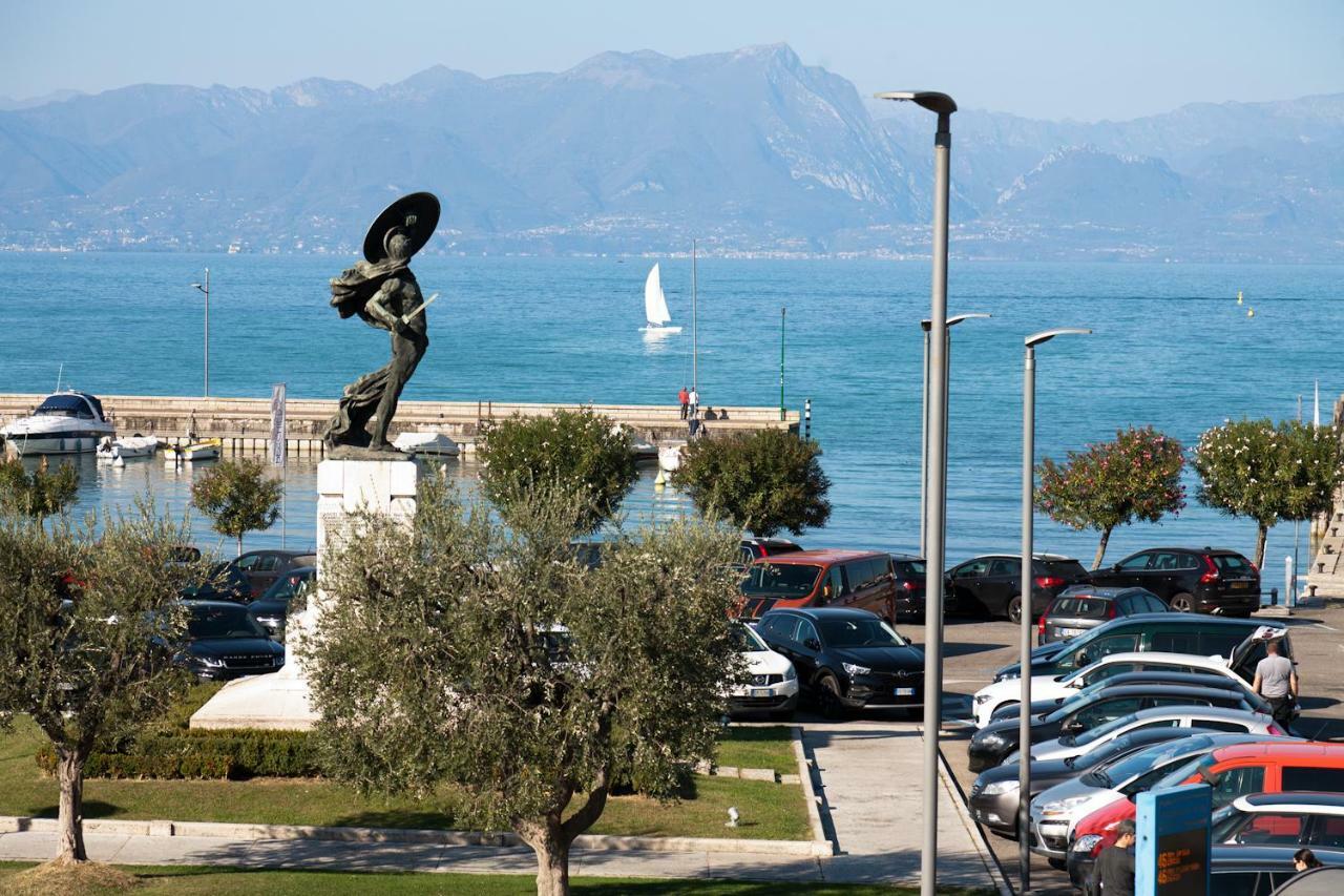 Relais Al Porto Hotel Peschiera del Garda Exterior photo